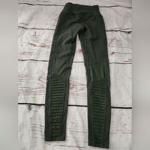 Alo Yoga Moto Leggings Size XS